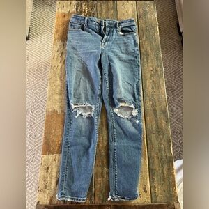 Mom jean stretch, American Eagle jeans with rip at the knee